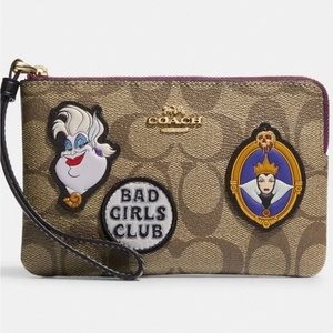 NewNEW DISNEY VILLAINS x Coach villains bad girl club wristlet wallet